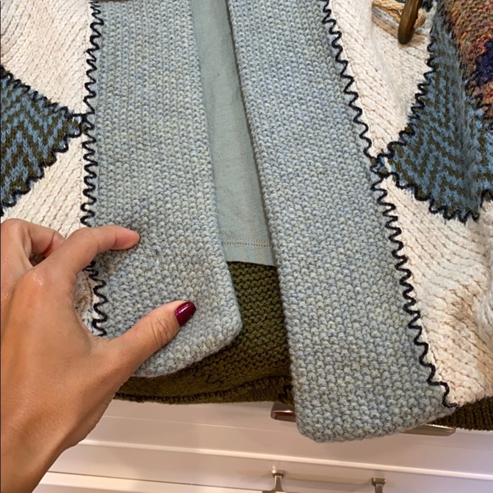 Multicolor Patchwork Sweater - Picture 7 of 8